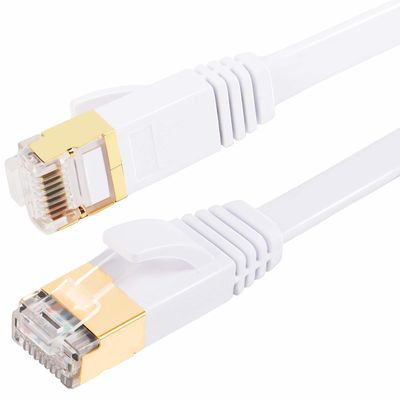 La corde de correction plate de l'Ethernet Cat7 SFTP a protégé la couleur blanche universelle
