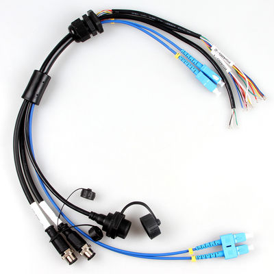 Câble équipé imperméable aérospatial de harnais de fil M12+USB Female+Fiber optique