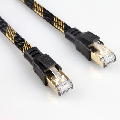 Grande vitesse jaune noire tressée en nylon de RJ45 Cat8 de câble stable de correction