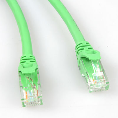 Le réseau vert pratique câblent le bouclier de la longueur 10m 30m 50m UTP de Cat6a