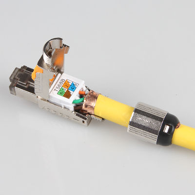 Câble terminé par champ du chat 7 STP, câble modulaire de correction du chat 7 de prise de réseau de RJ45 8P8C